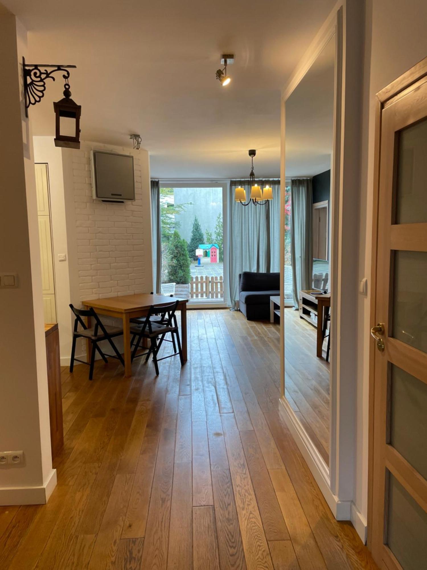Family Apartment On Saska Kepa Варшава Екстериор снимка